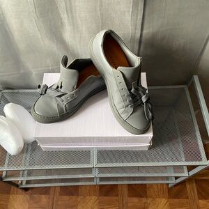 Greats Gray Sneakers/casual grey leather for women.